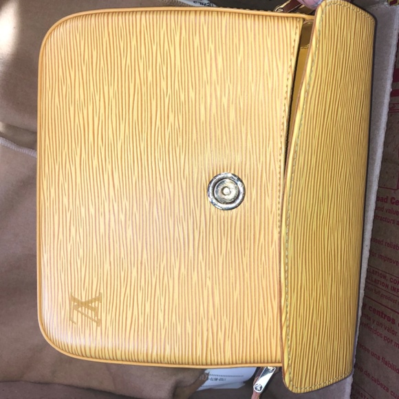 Louis Vuitton shoulder Bag - Picture 3 of 3